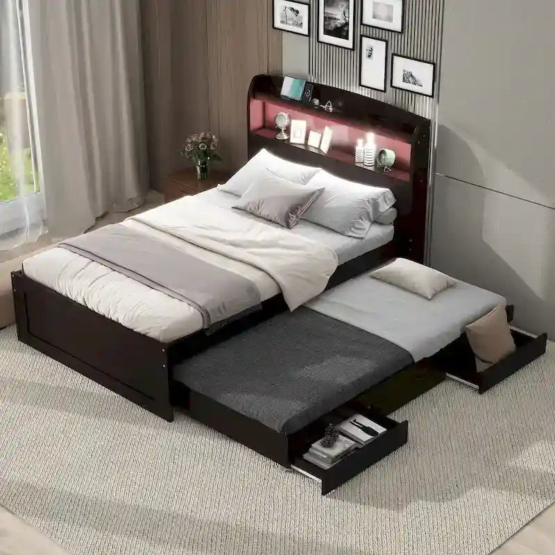 Letto a piattaforma con testiera LED e cassetti