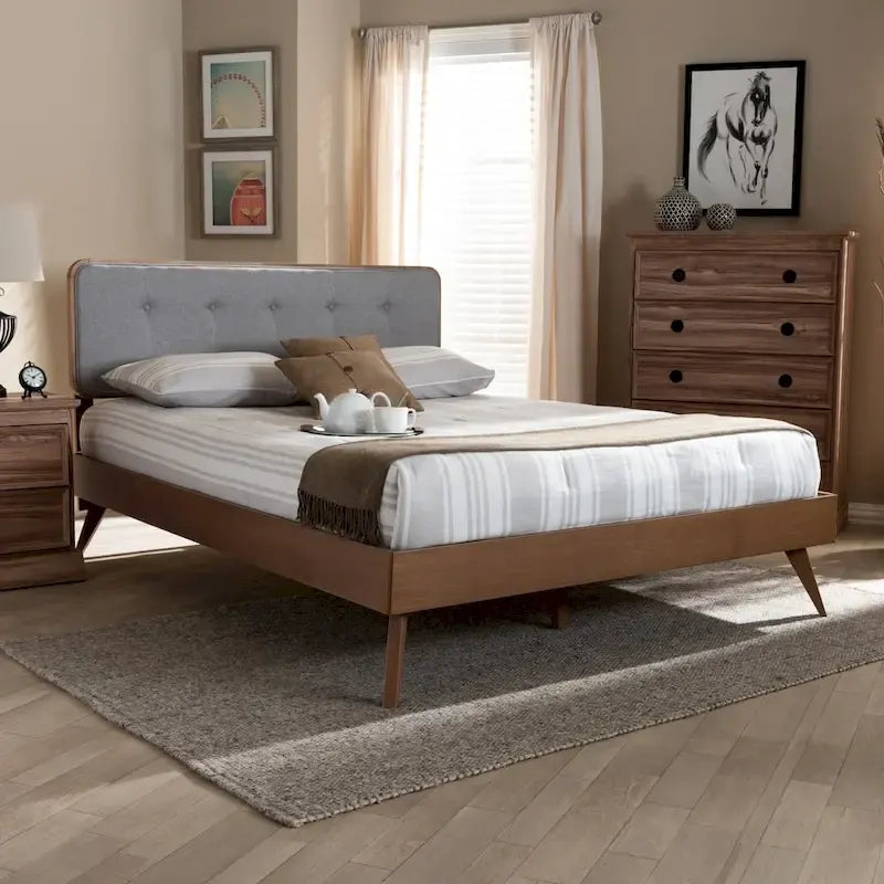 Letto a piattaforma in tessuto di metà secolo