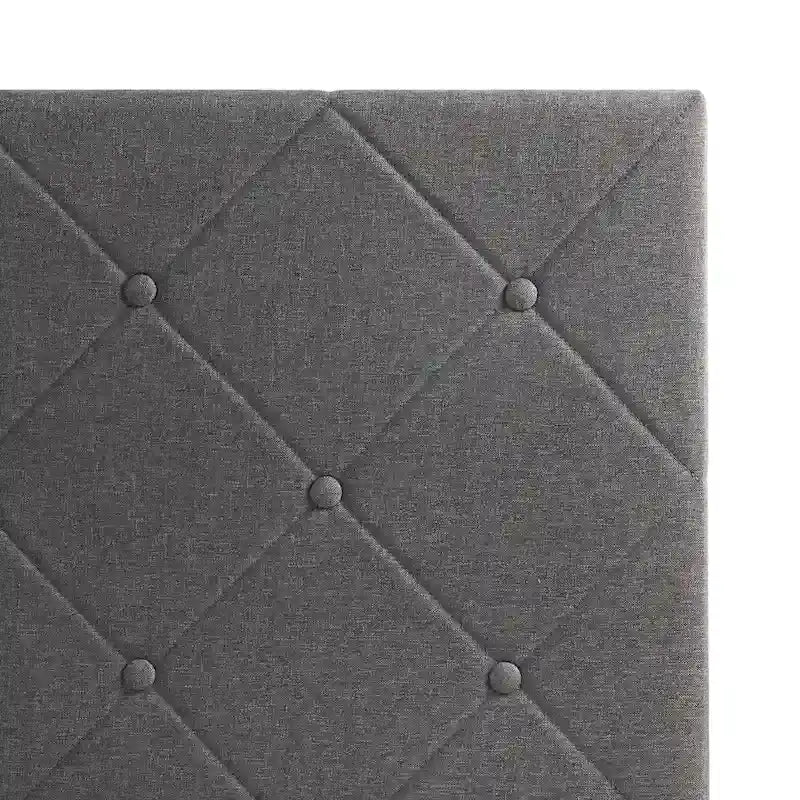 Letto a piattaforma imbottito grigio scuro con cuciture a rombi