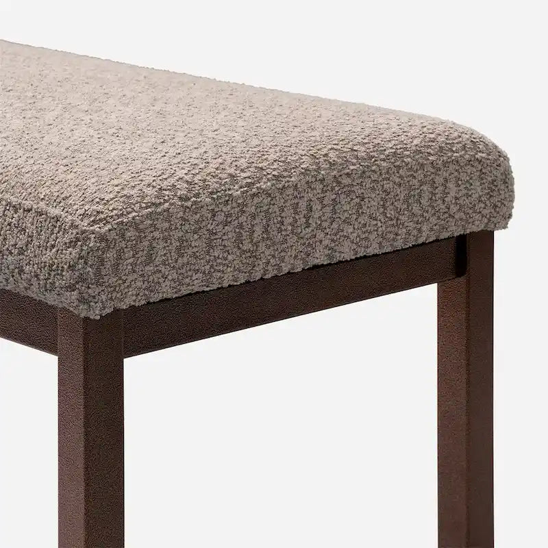 Panca dal design contemporaneo in tessuto bouclé