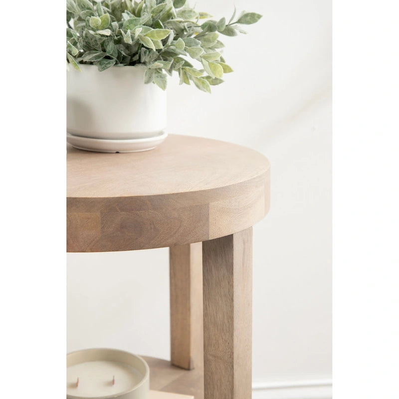 Tavolino rotondo in legno in stile minimalista