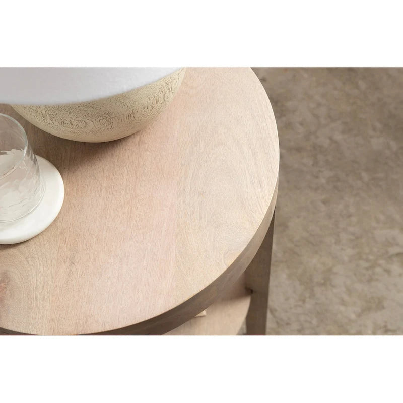 Tavolino rotondo in legno in stile minimalista