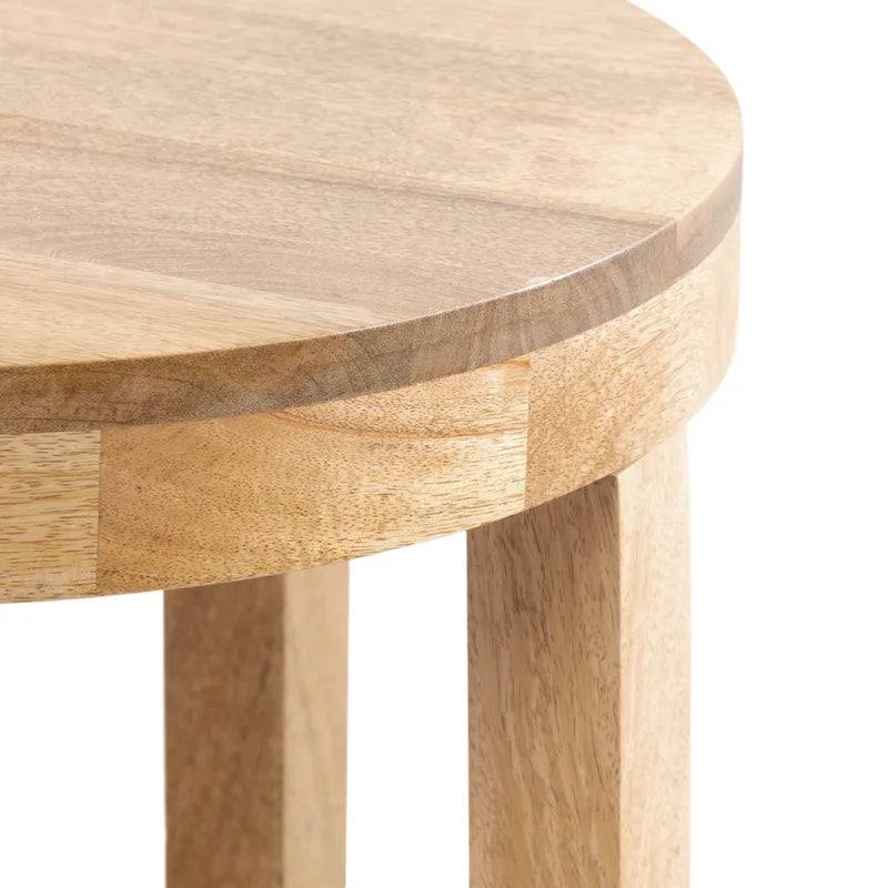 Tavolino rotondo in legno in stile minimalista