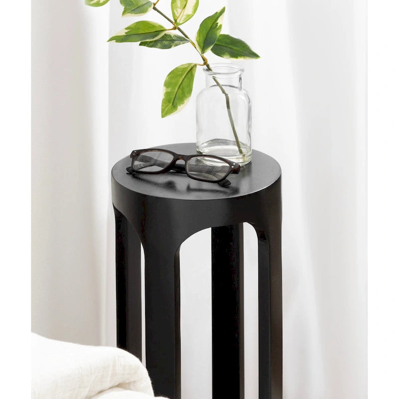 Tavolino da appoggio in stile moderno in legno