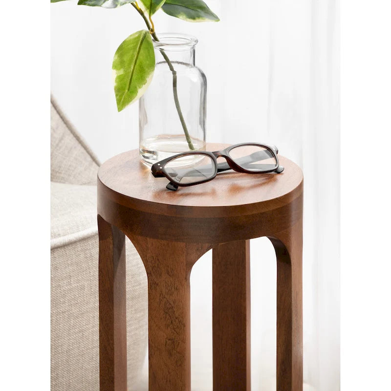 Tavolino da appoggio in stile moderno in legno